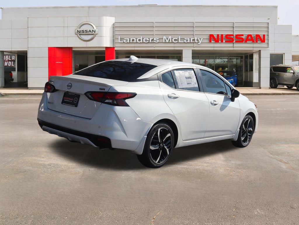 New 2025 Nissan Versa SR w/ Trunk Package FWD image 3