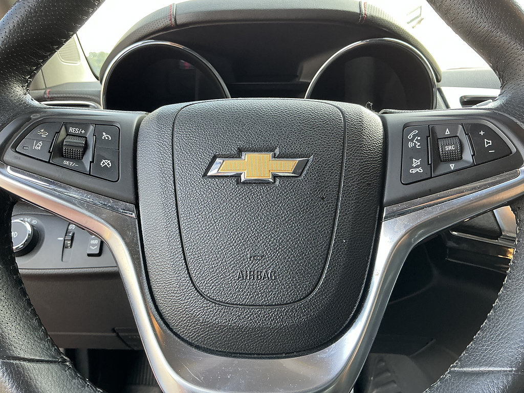 Used 2014 Chevrolet SS RWD image 13