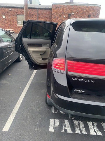 Used 2010 Lincoln MKX image 4