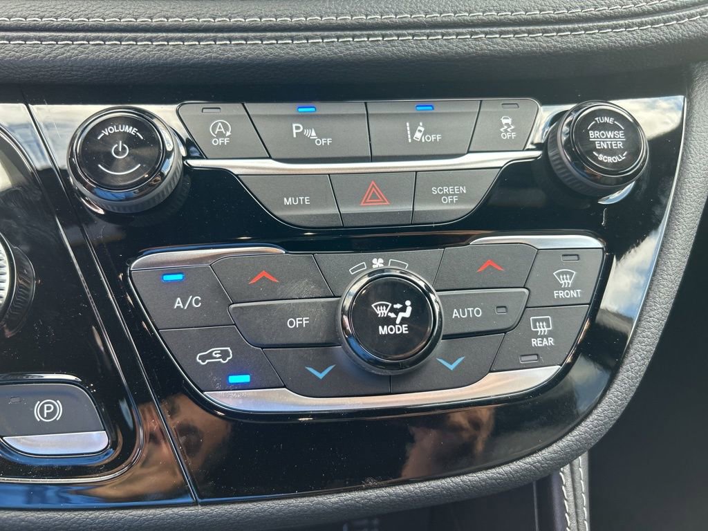 New 2026 Chrysler Pacifica Select FWD image 42