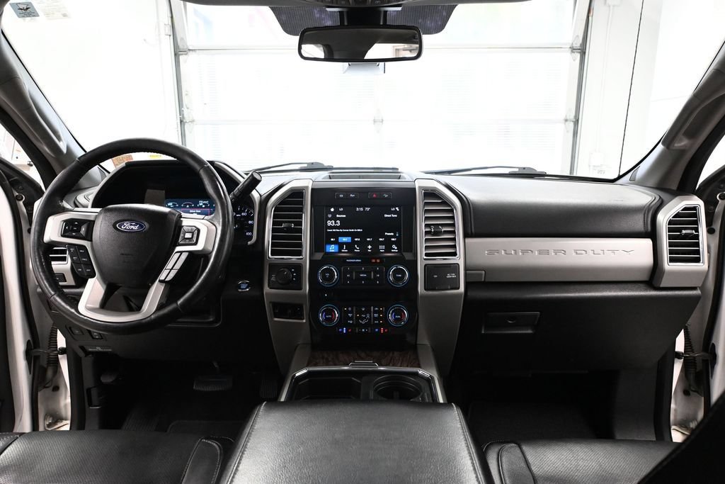 Used 2017 Ford F350 Lariat w/ Lariat Ultimate Package AWD/4WD image 20