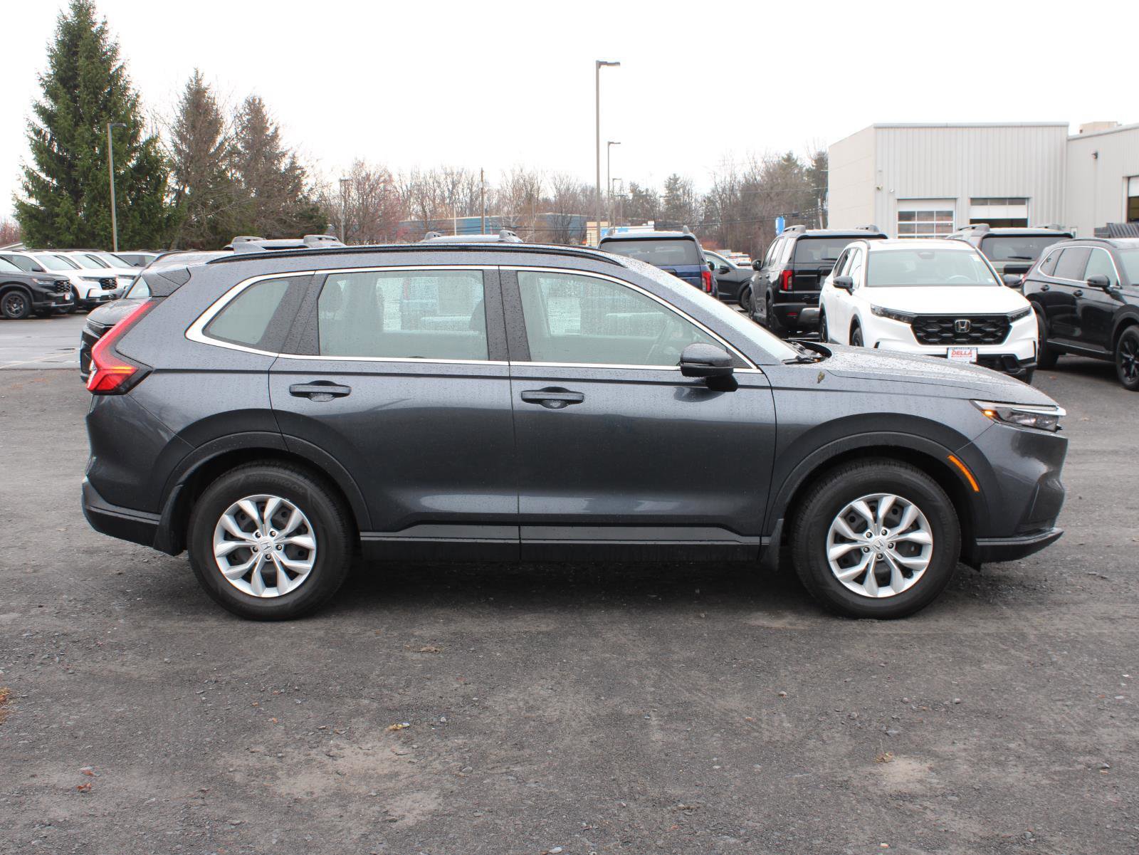 Used 2023 Honda CR-V LX image 4