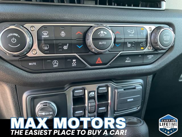 Used 2024 Jeep Wrangler Sport S image 39