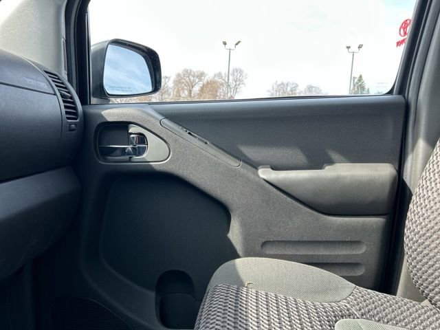 Used 2016 Nissan Frontier SV w/ SV Value Truck Package image 31