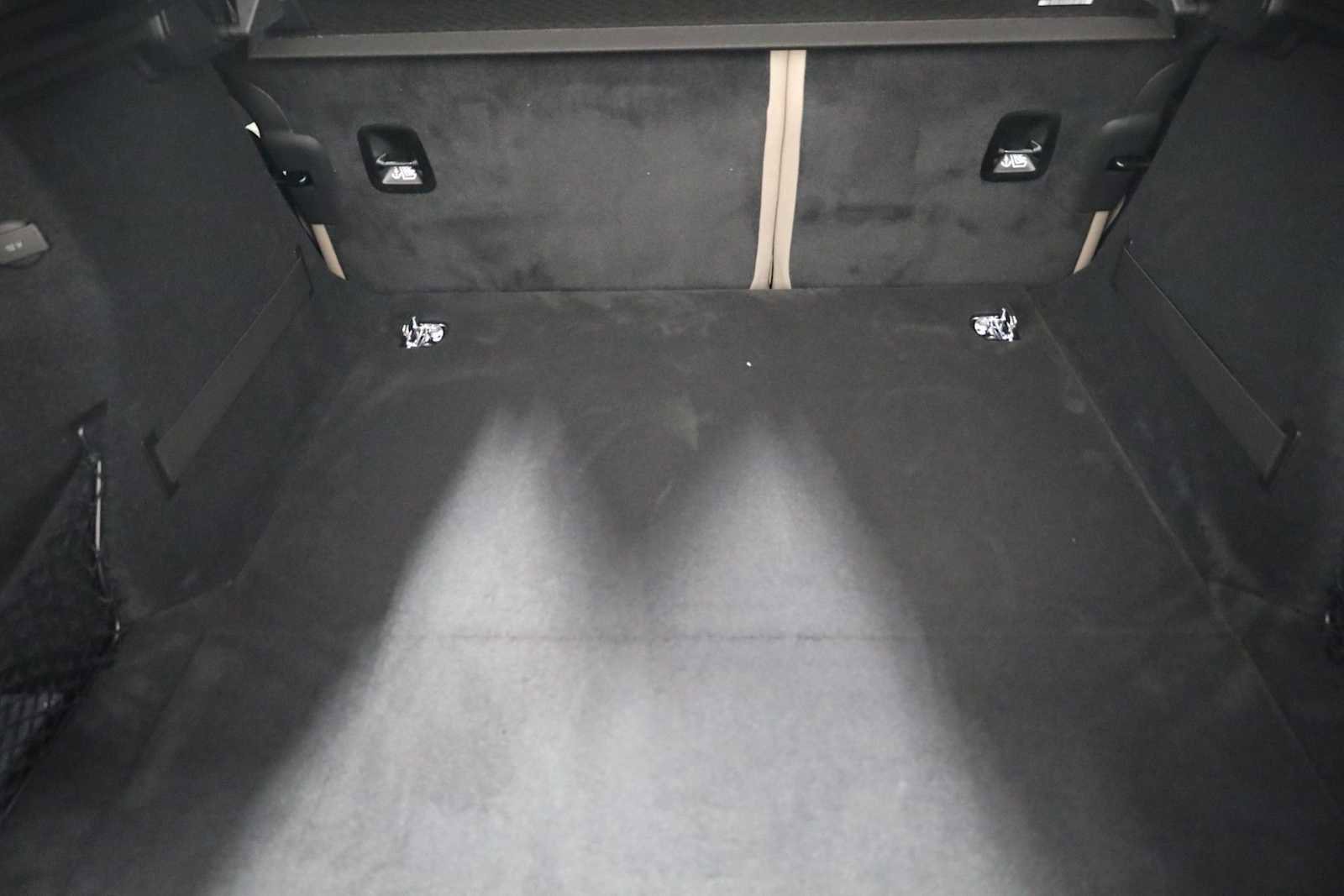 Used 2025 Porsche Panamera 4 image 39