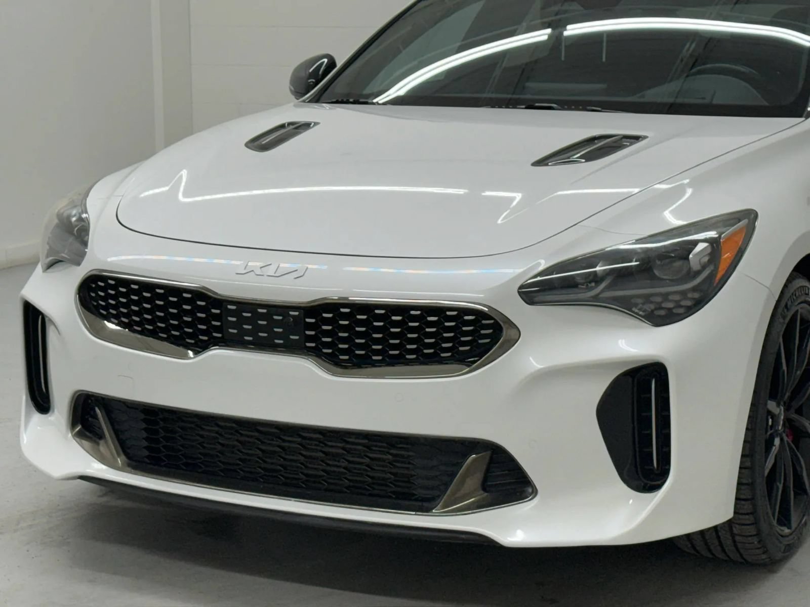 Used 2022 Kia Stinger GT2 w/ Scorpion Package RWD image 41