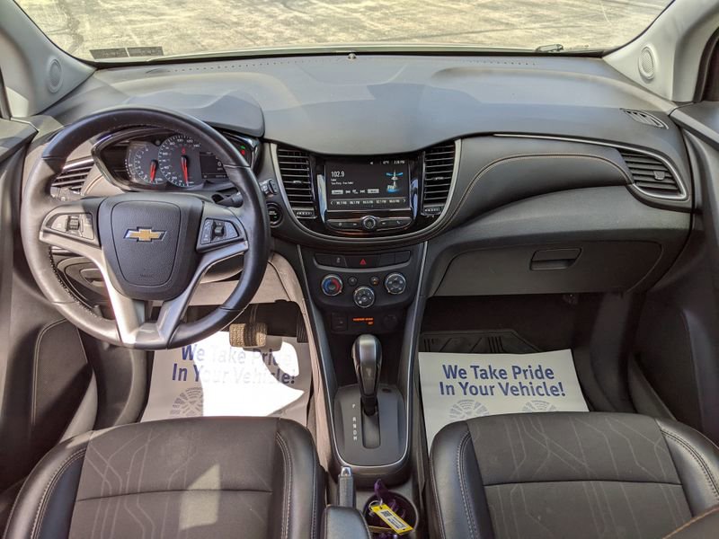 Used 2017 Chevrolet Trax LT w/ Driver Confidence Package image 19