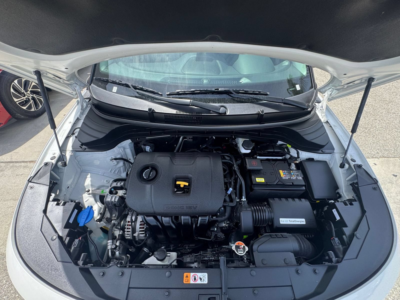 Used 2025 Kia Soul LX w/ LX Technology Package FWD image 29