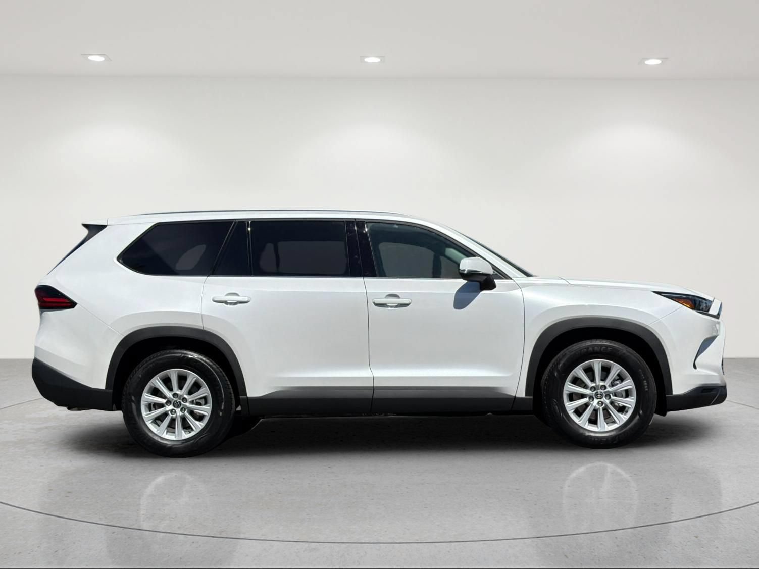 Used 2026 Toyota Grand Highlander FWD image 6