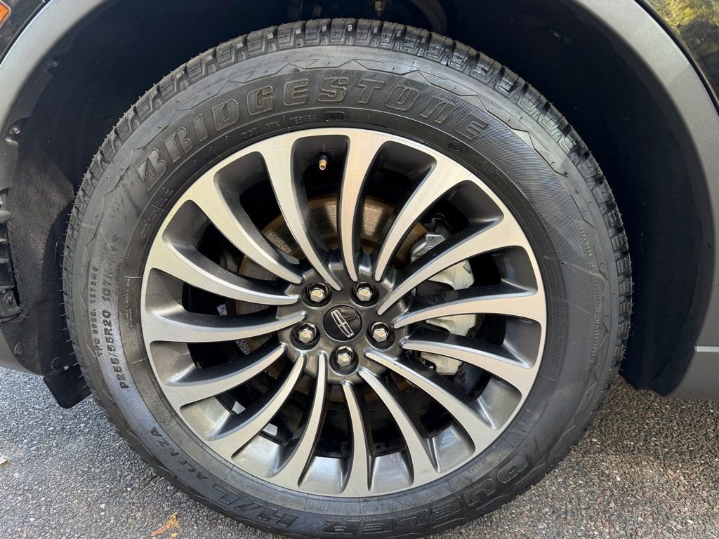 Used 2023 Lincoln Aviator Reserve w/ Equipment Group 201A image 30