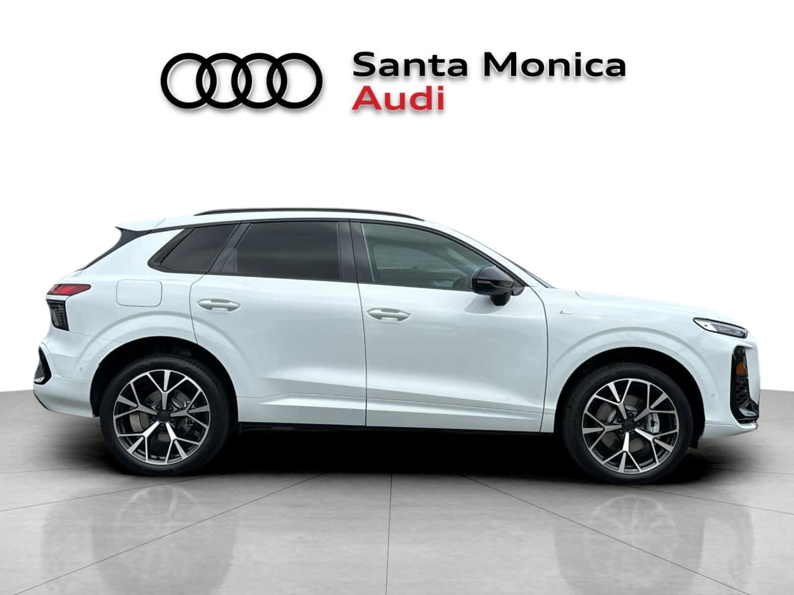 New 2026 Audi Q3 quattro 2.0T AWD/4WD image 6