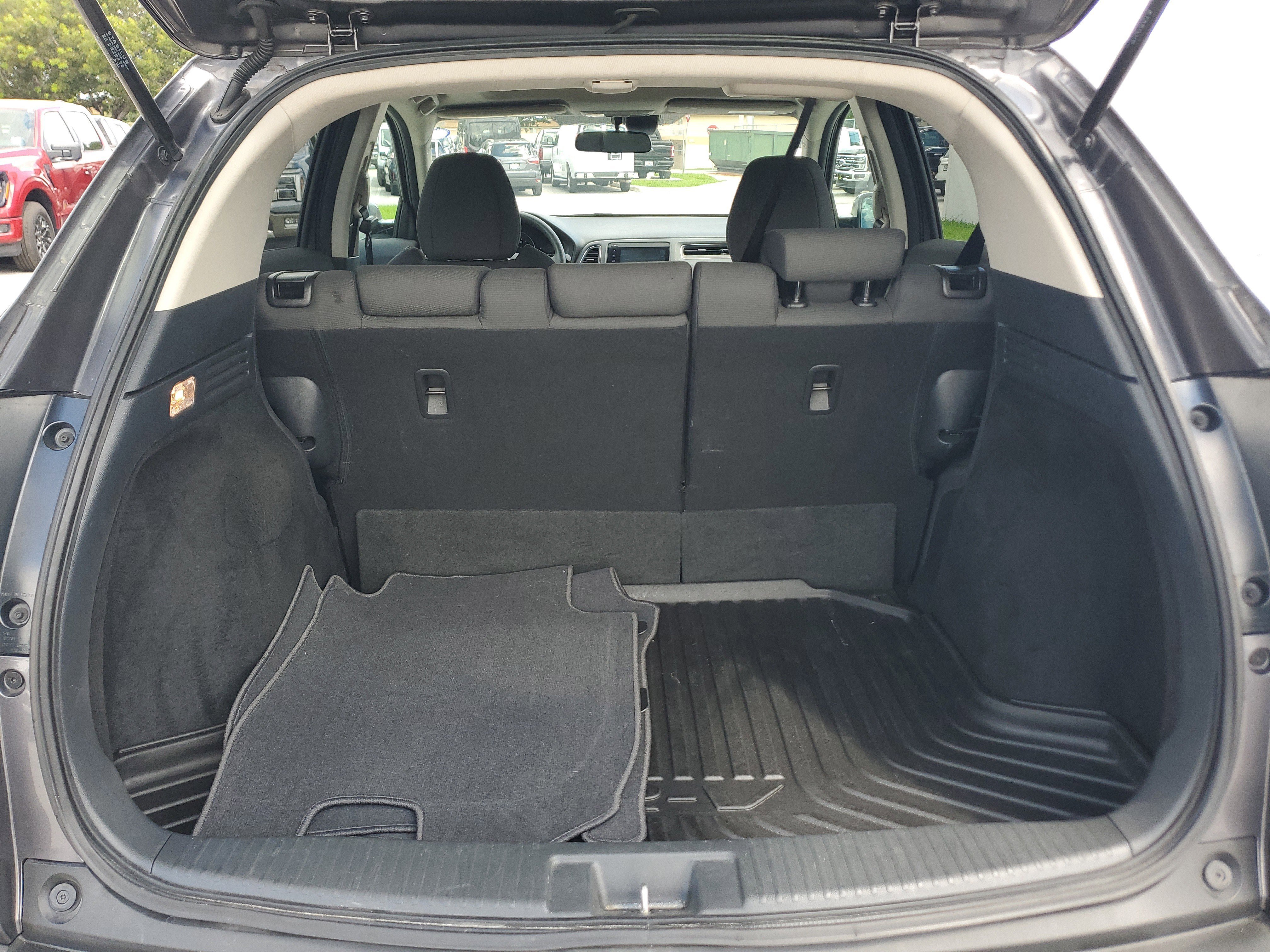 Used 2022 Honda HR-V EX image 14