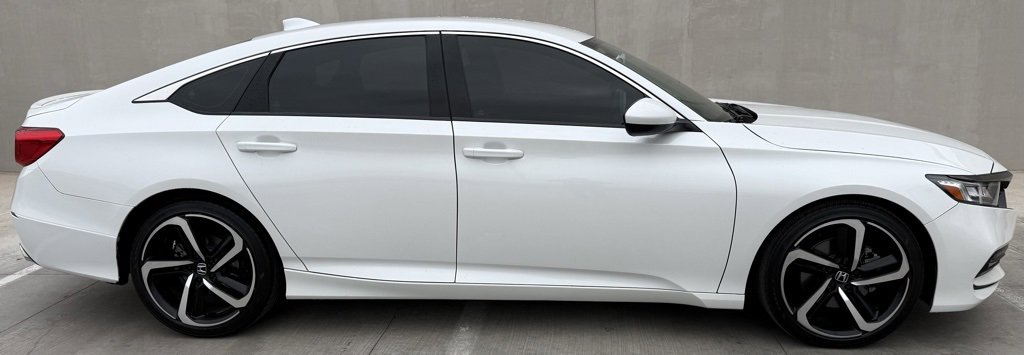Used 2020 Honda Accord Sport image 3