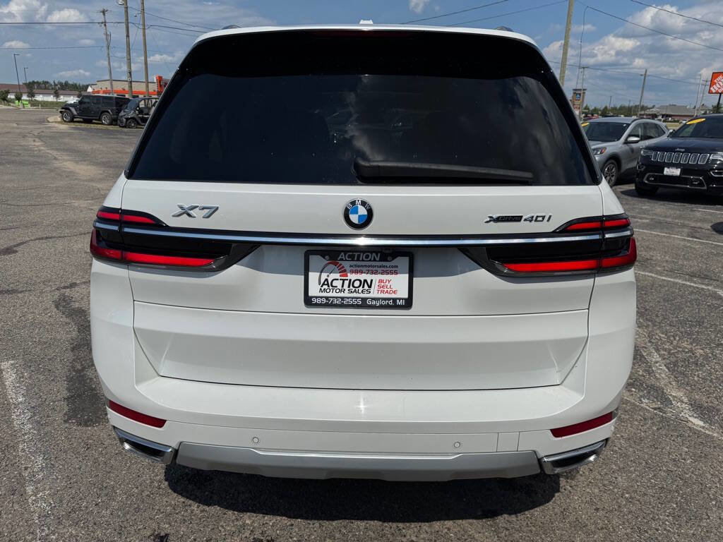 Used 2024 BMW X7 xDrive40i image 4