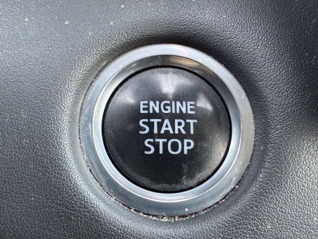 Used 2021 Toyota Highlander XLE AWD/4WD image 22