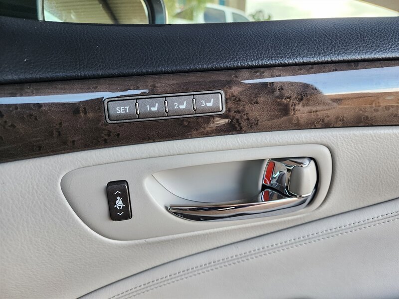 Used 2012 Lexus LS 460 AWD w/ Comfort Pkg image 58
