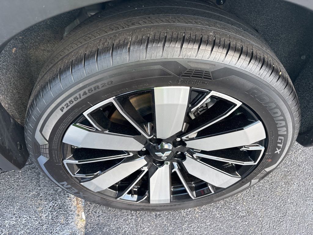 Used 2025 Mitsubishi Outlander SE AWD/4WD image 13