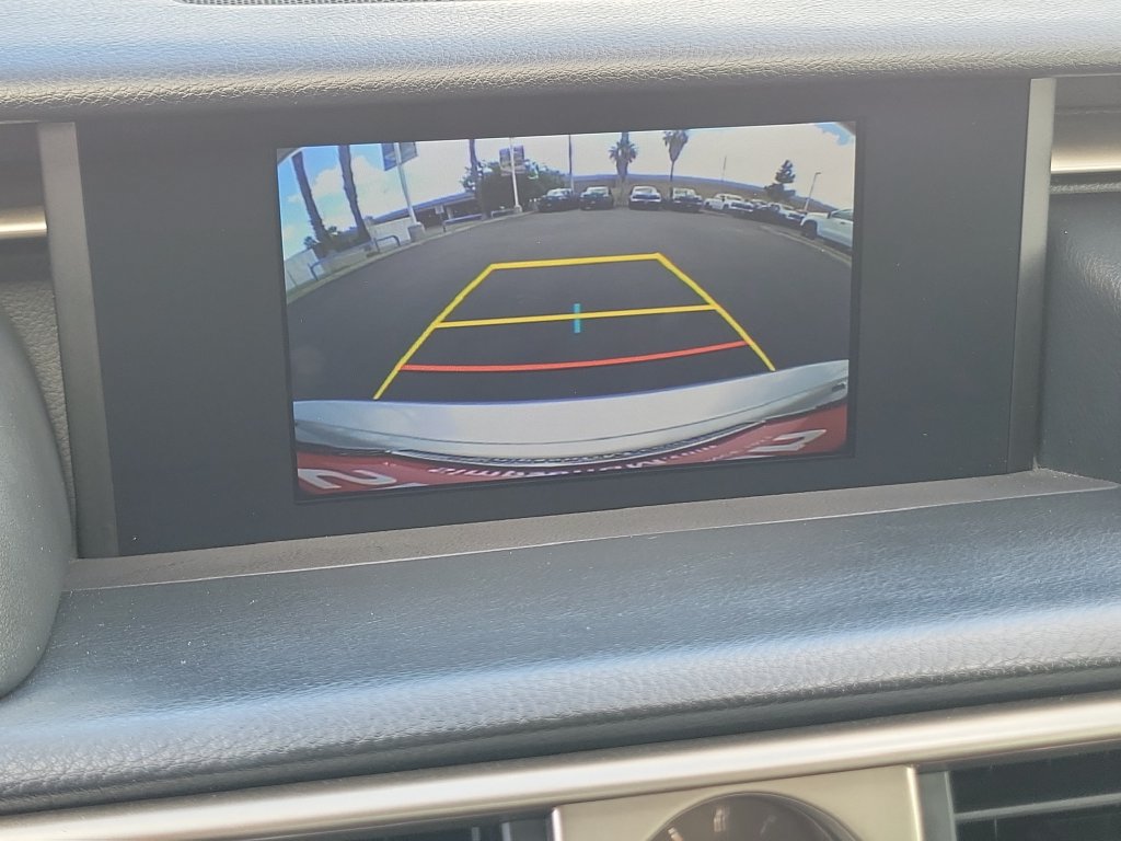 Used 2016 Lexus IS 200t RWD image 10