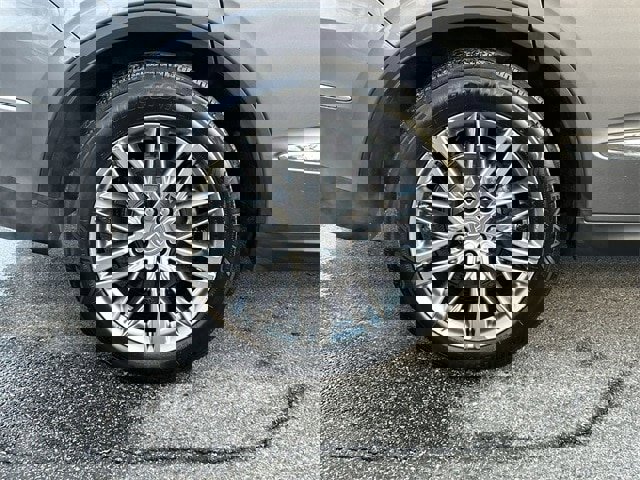 Used 2022 Acura MDX SH-AWD w/ Advance Package image 12