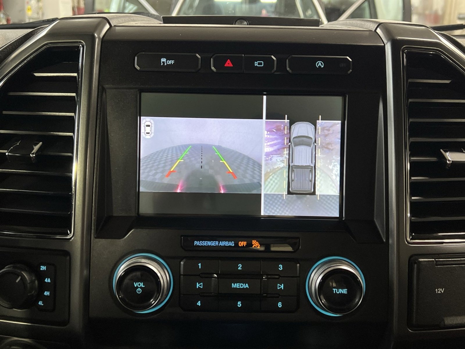 Used 2019 Ford F150 Lariat w/ Equipment Group 502A Luxury image 18