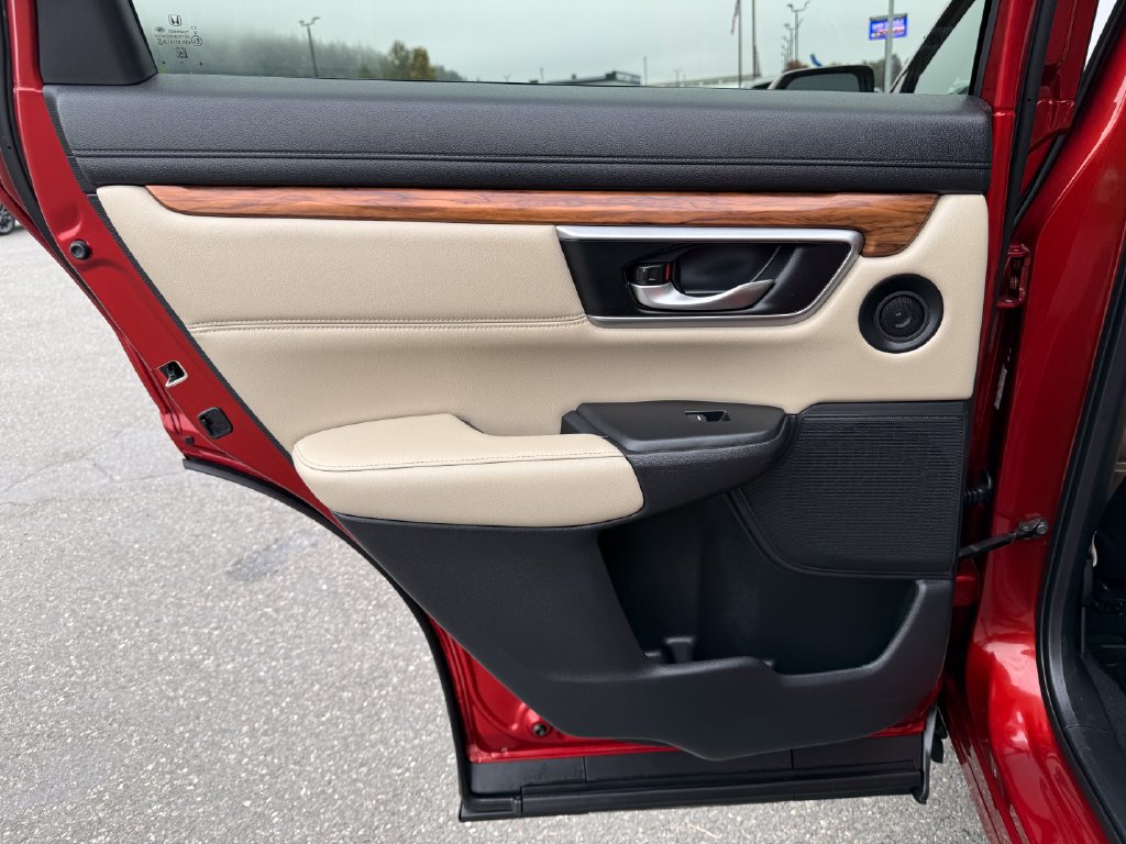 Used 2019 Honda CR-V Touring image 26