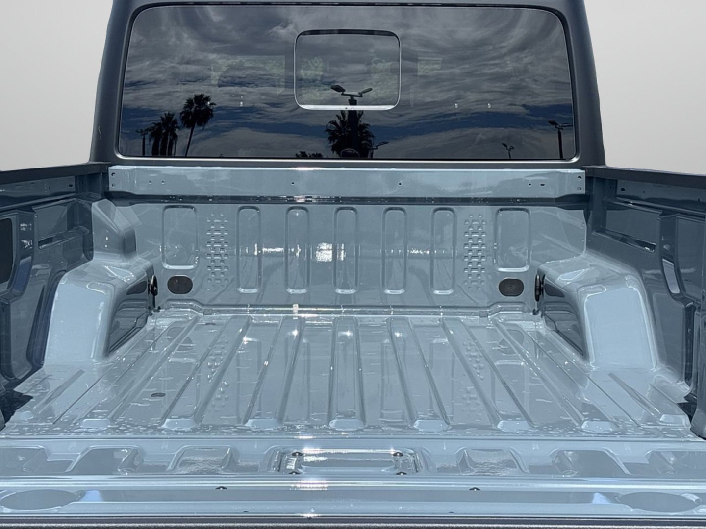 New 2025 Jeep Gladiator Willys image 8