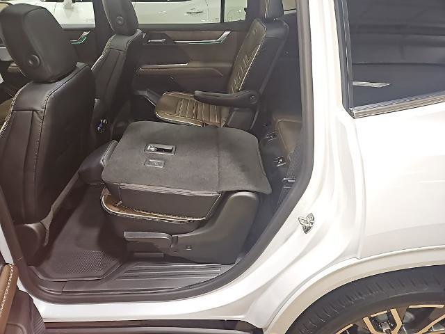 New 2026 GMC Acadia Denali Ultimate w/ LPO, All-Weather Package image 25