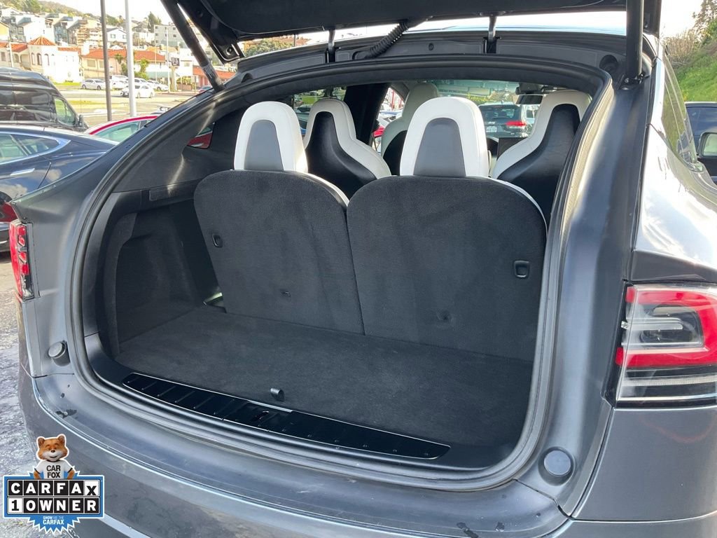 Used 2023 Tesla Model X Plaid image 8