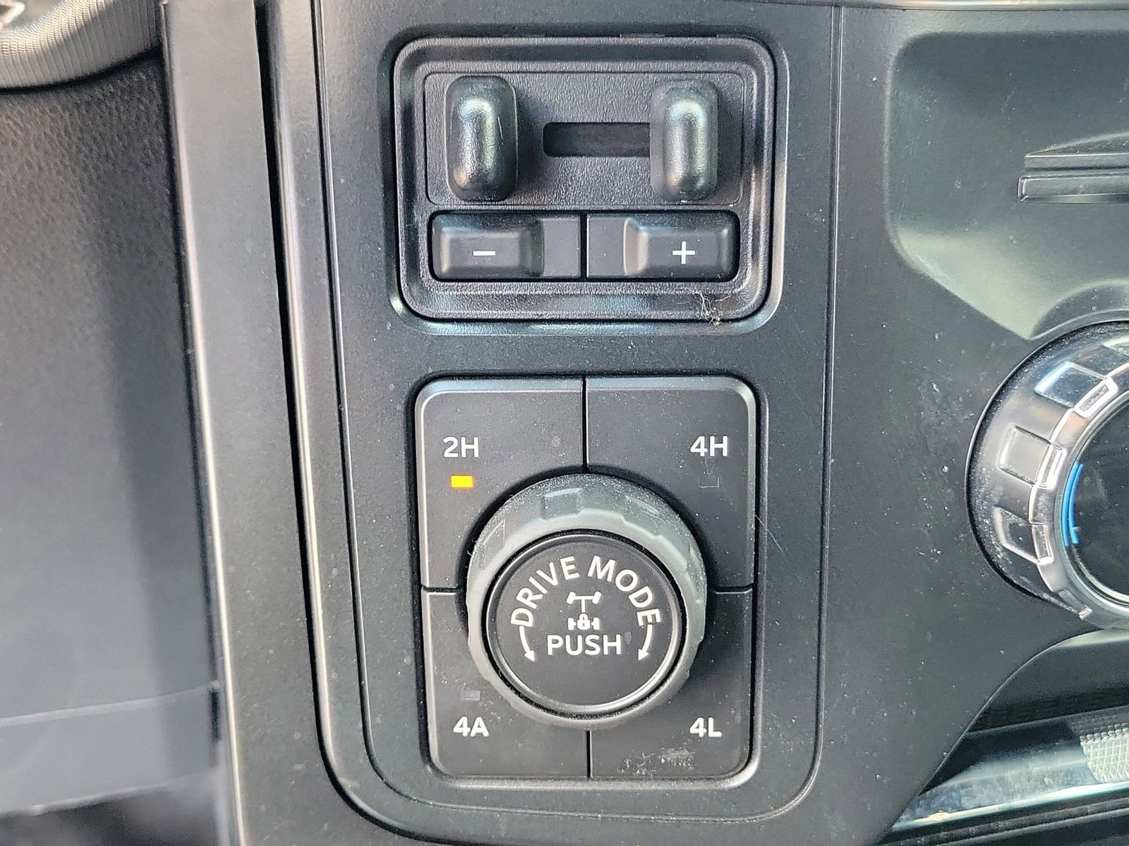 Used 2022 Ford F150 Raptor w/ Equipment Group 801A High AWD/4WD image 35