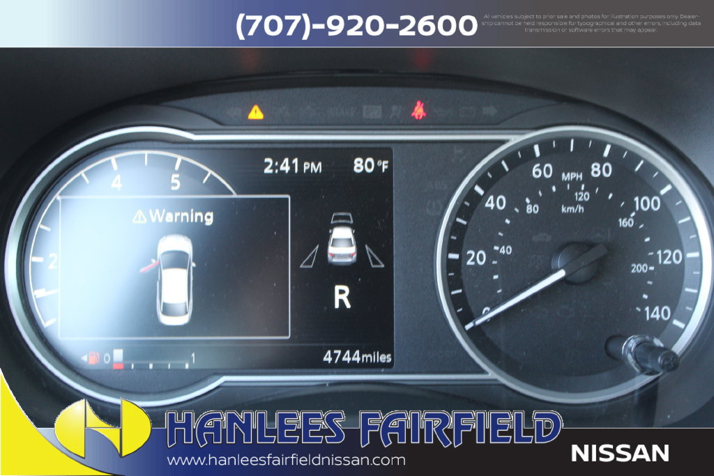 Used 2025 Nissan Versa SV w/ Trunk Package FWD image 27