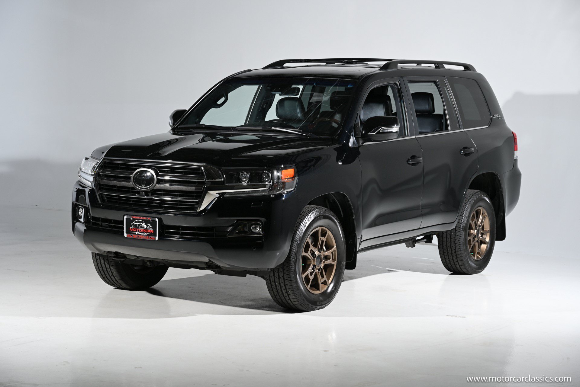 Used 2020 Toyota Land Cruiser Heritage Edition AWD/4WD image 3