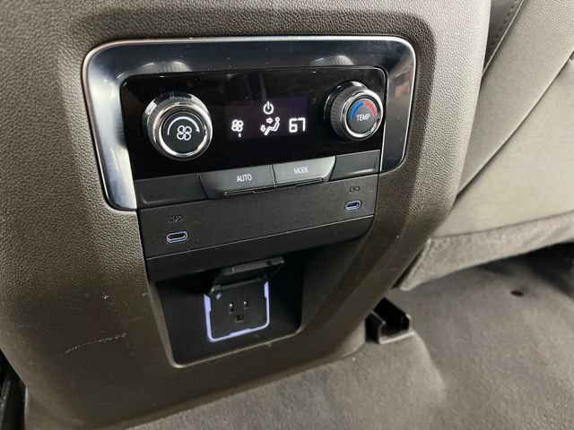 Used 2025 Chevrolet Tahoe LT RWD image 44