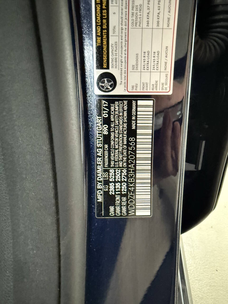 Used 2017 Mercedes-Benz E 300 4MATIC image 34