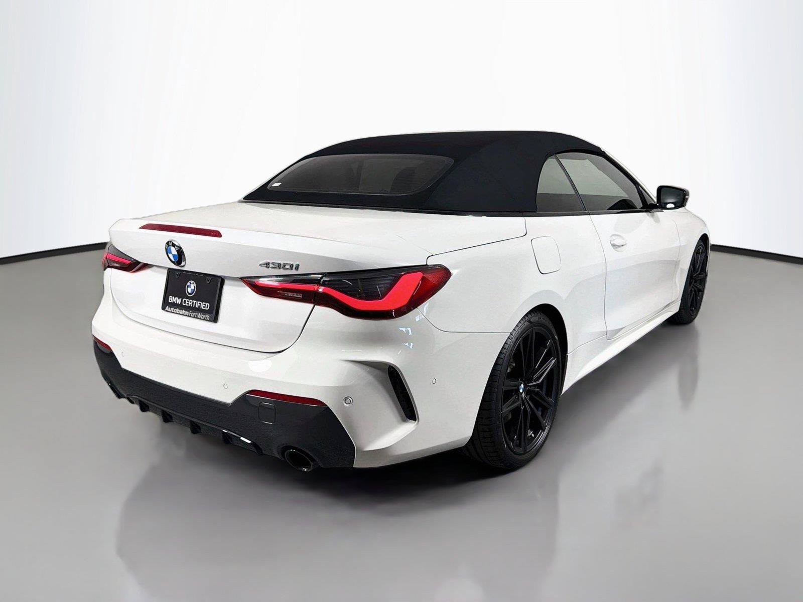 Used 2024 BMW 430i Convertible w/ M Sport Package RWD image 5