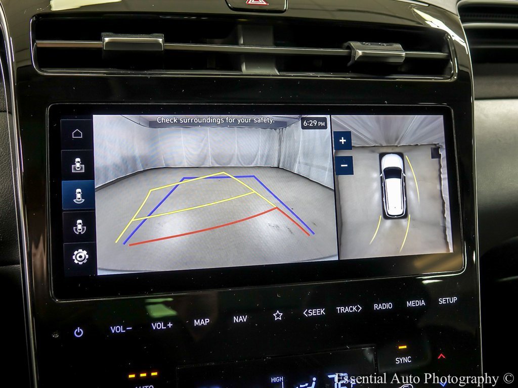 Used 2024 Hyundai Tucson Limited image 17