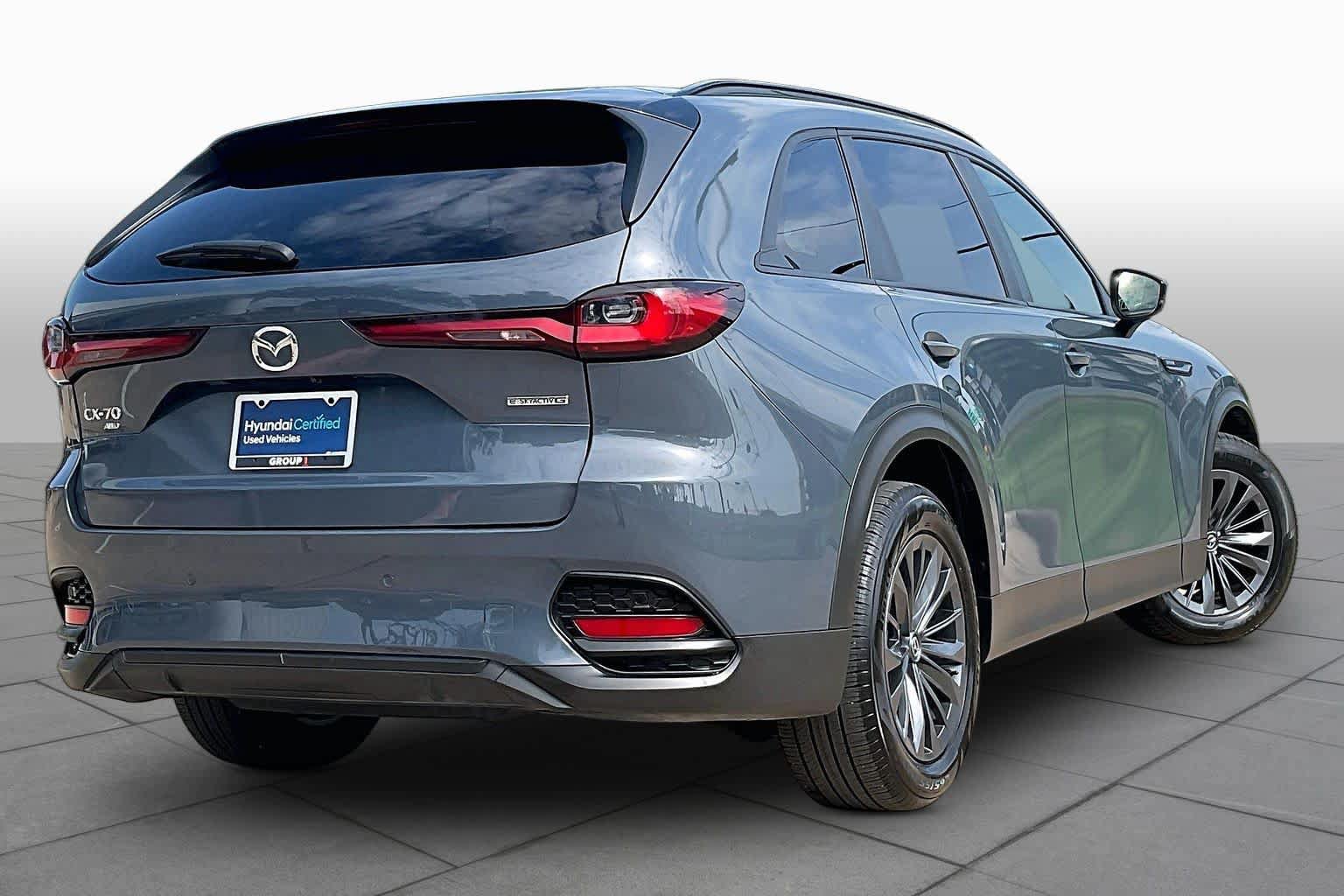 Used 2025 MAZDA CX-70 3.3 Turbo w/ Preferred Package AWD/4WD image 13