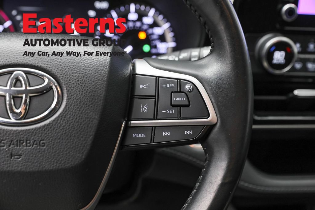 Used 2024 Toyota Highlander LE image 15