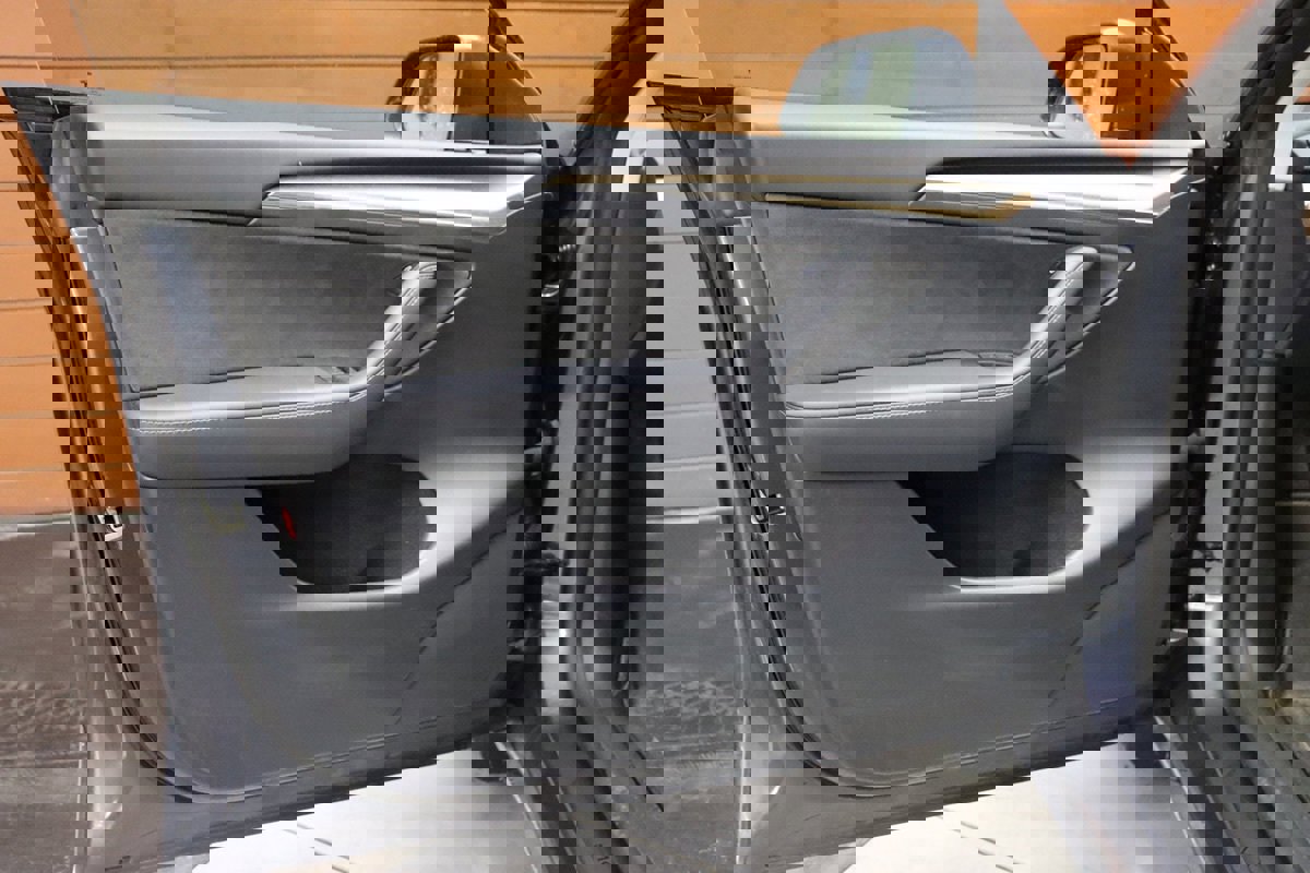 Used 2022 Tesla Model Y Performance image 33