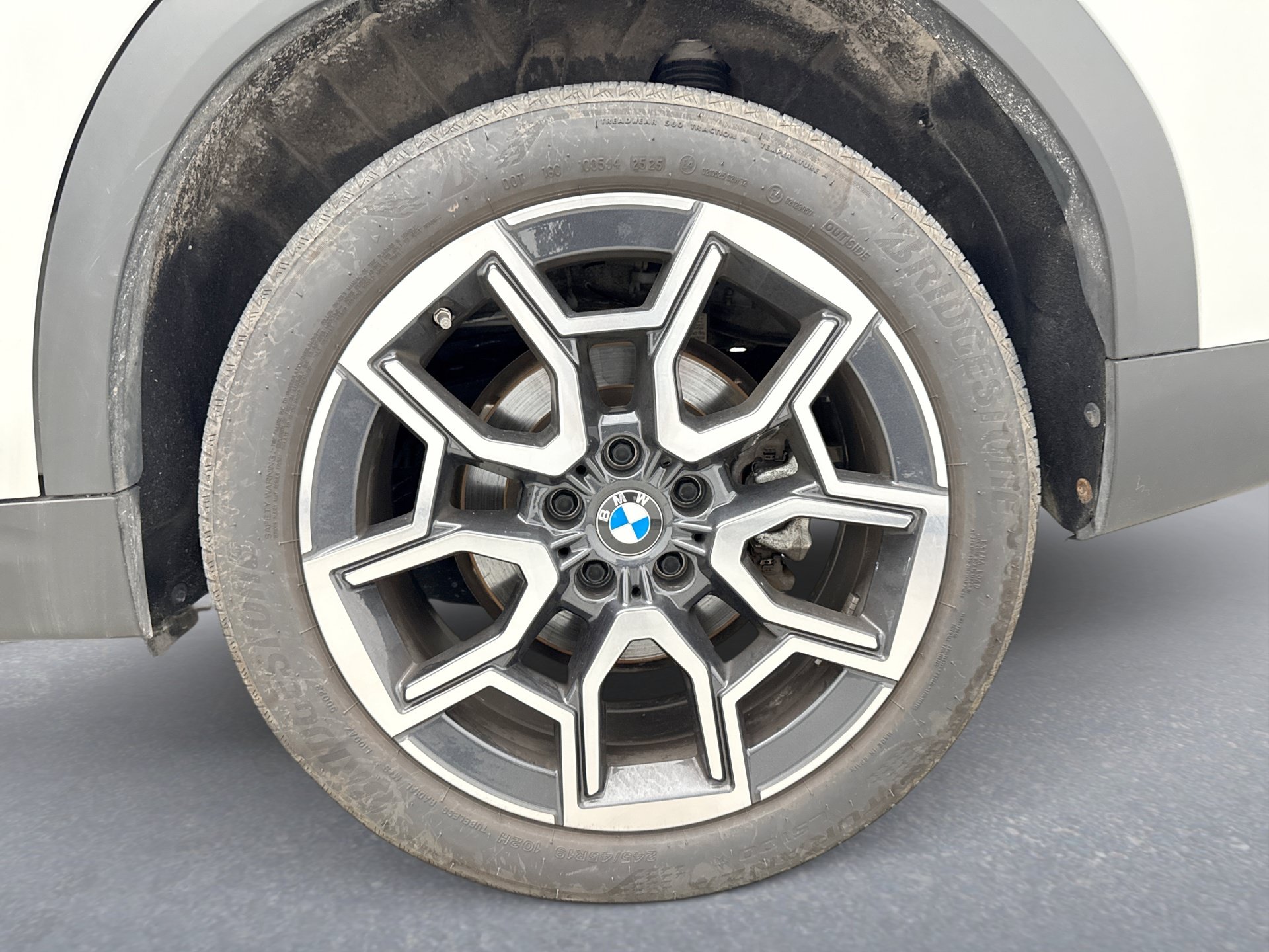 Used 2026 BMW X2 xDrive28i AWD/4WD image 25