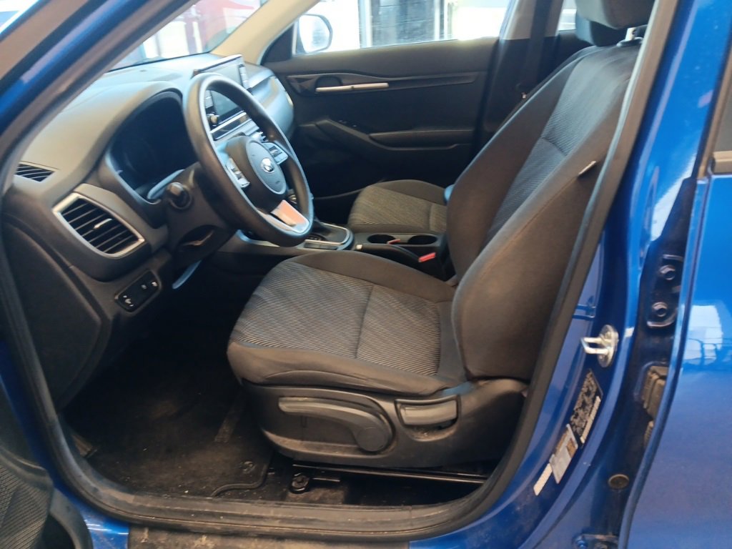 Used 2021 Kia Seltos LX image 20