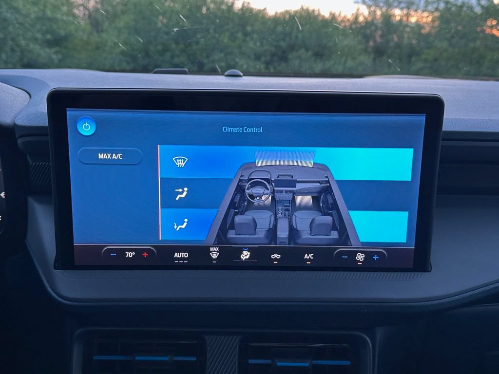 New 2026 Ford Maverick Lobo AWD/4WD image 13