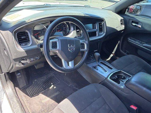 Used 2014 Dodge Charger SE RWD image 7