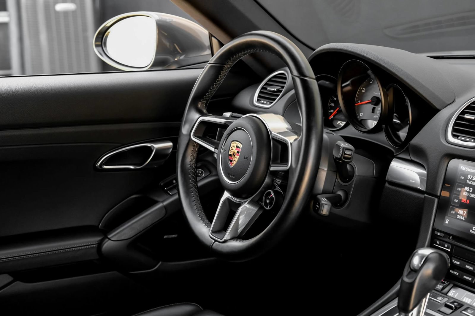 Used 2019 Porsche 718 Cayman S RWD image 18