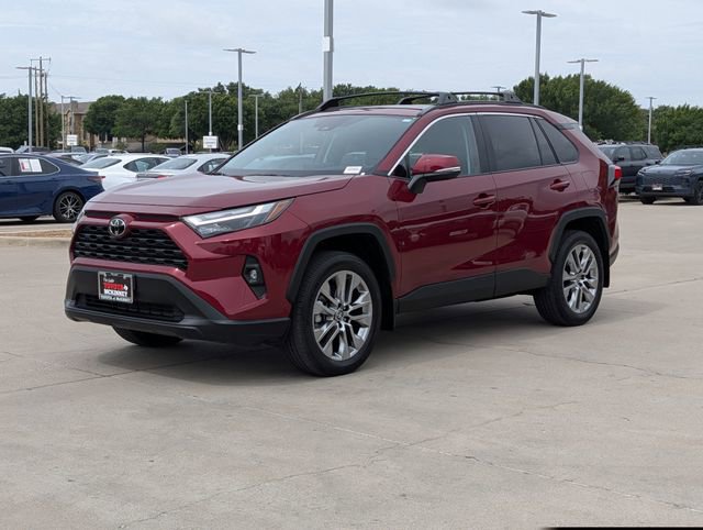 Used 2025 Toyota RAV4 XLE Premium w/ Weather Package AWD/4WD image 10