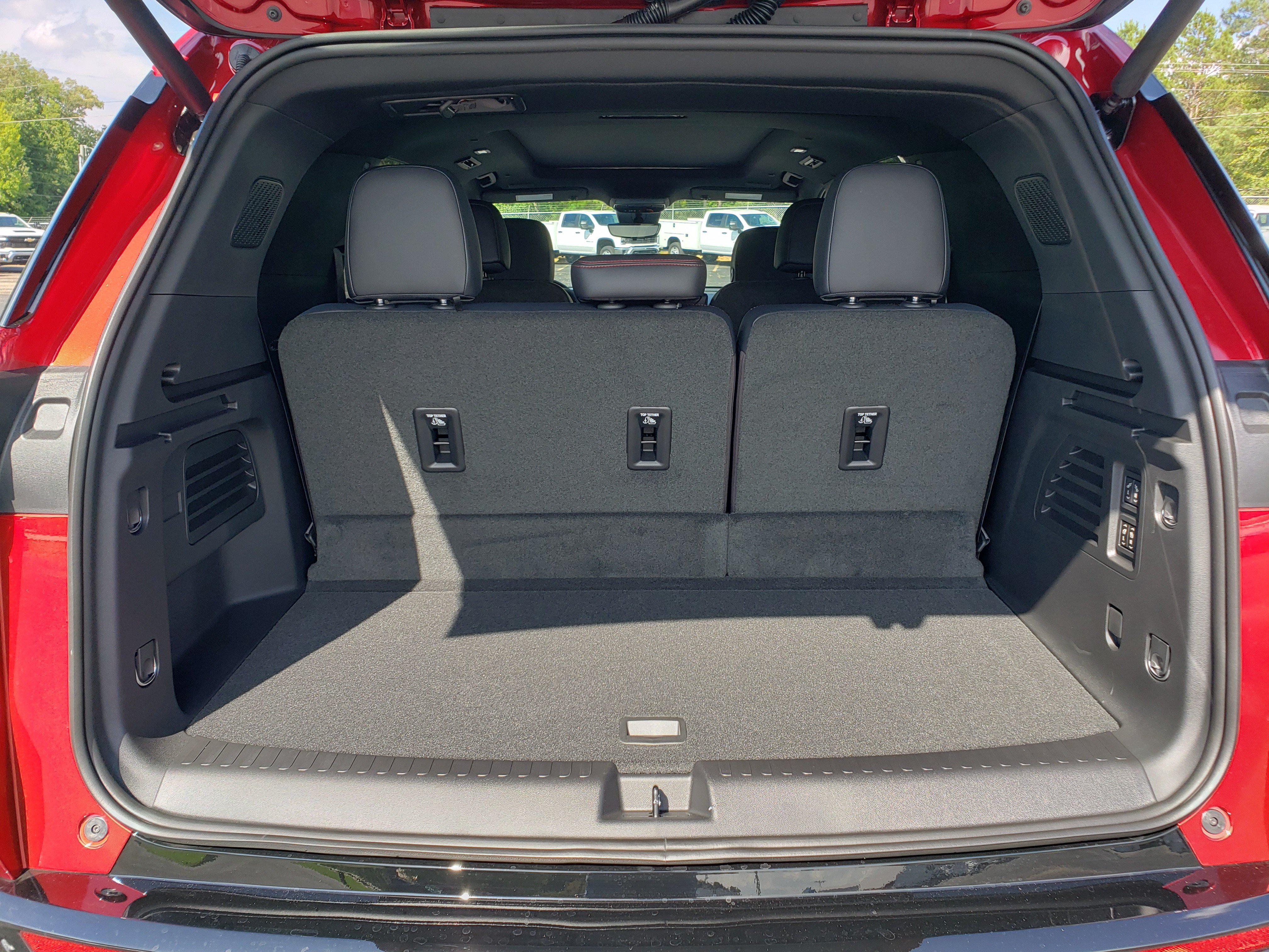 New 2026 Chevrolet Traverse RS w/ LPO, Floor Liner Package FWD image 11