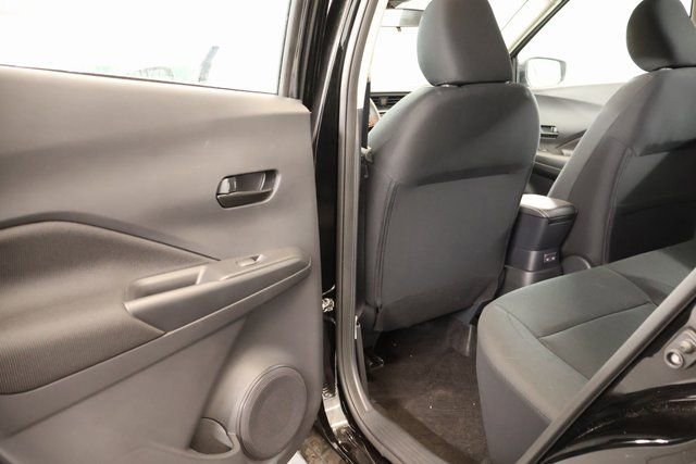 New 2025 Nissan Kicks Play S image 23