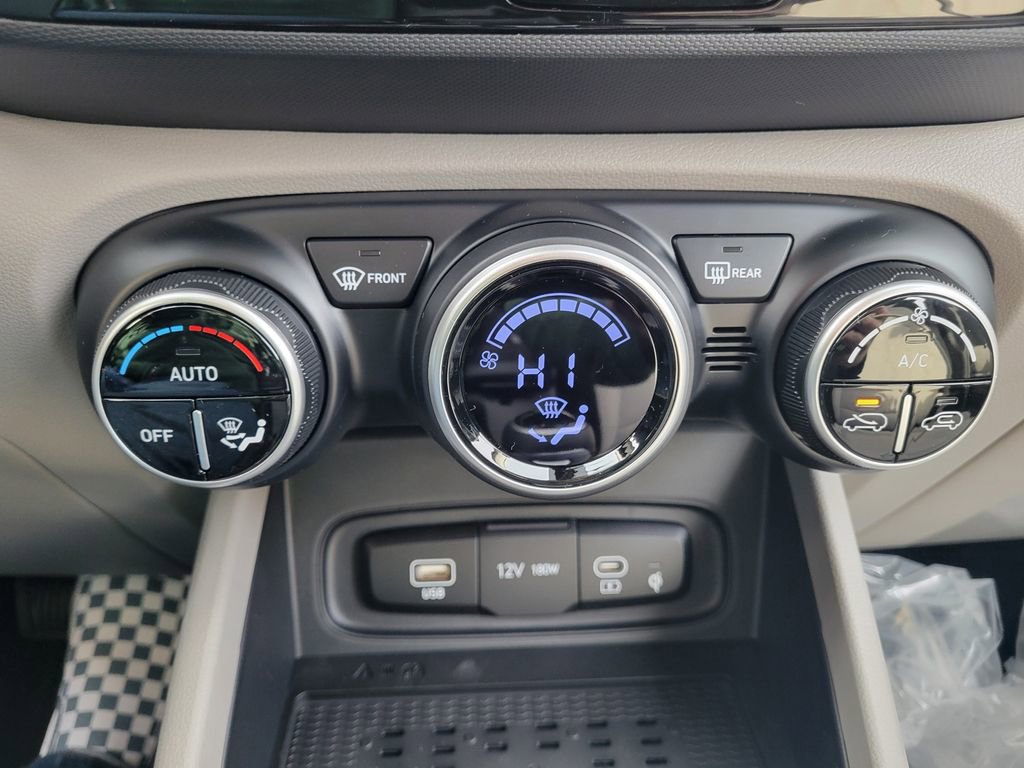 New 2026 Hyundai Venue SEL FWD image 22