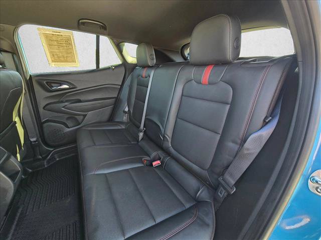 Used 2025 Chevrolet Trax RS w/ Driver Confidence Package FWD image 17
