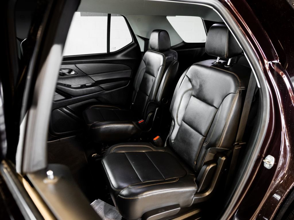 Used 2021 Chevrolet Traverse LT FWD image 10