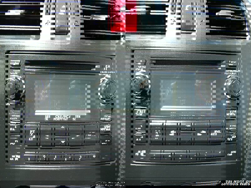 Used 2014 Subaru Crosstrek 2.0i Premium image 29